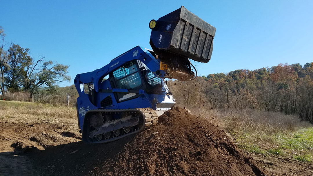 Screening bucket for skid steer