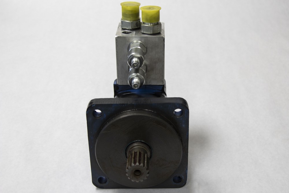 Brush Cutter, Motor, 100Cc CFlange, With Crossport Relief Valve