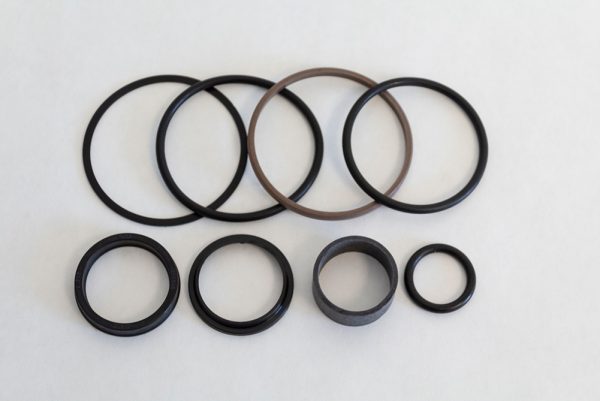 4 in 1 bucket, cylinder seal kit for models built before 05-2019