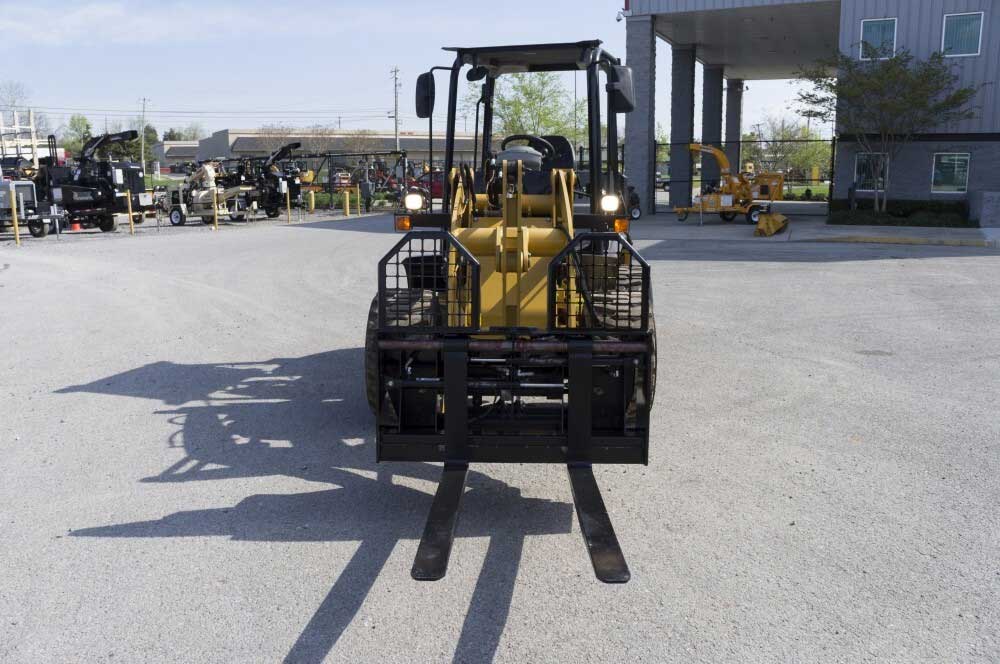 severe duty hydraulically adjusting pallet forks 48" tines | blue diamond