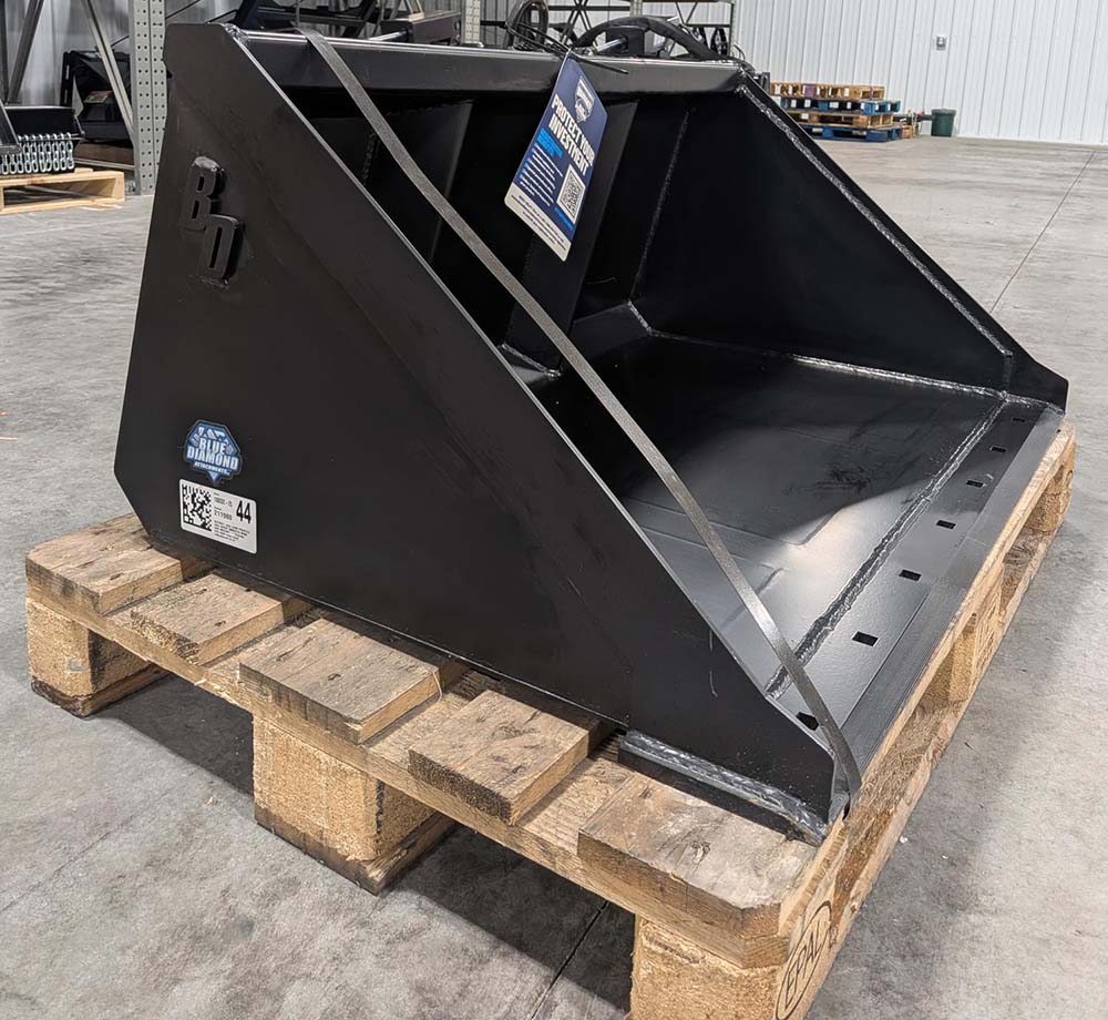 44" mini skid steer bucket 20" high back | blue diamond attachments