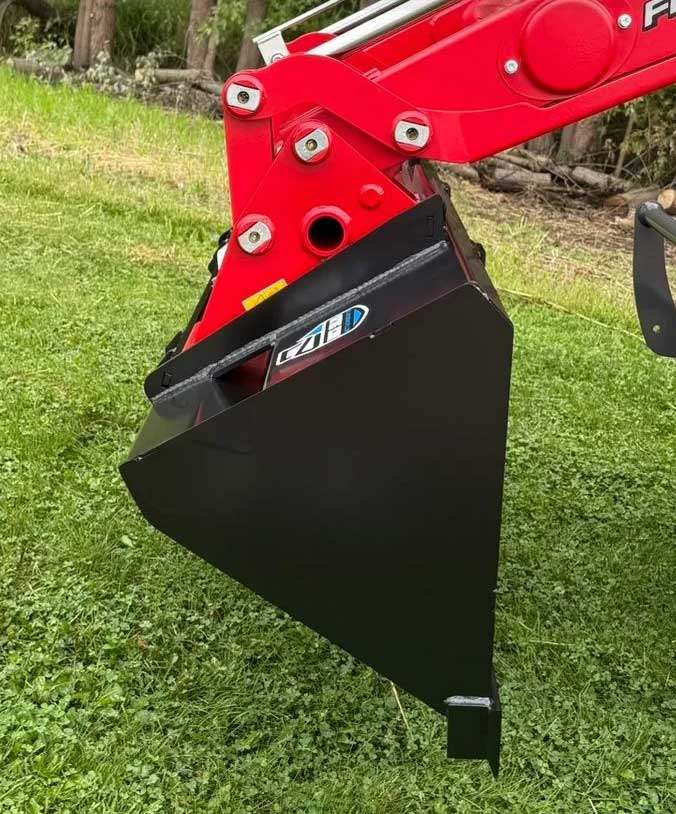 compact tractor bucket | rock solid