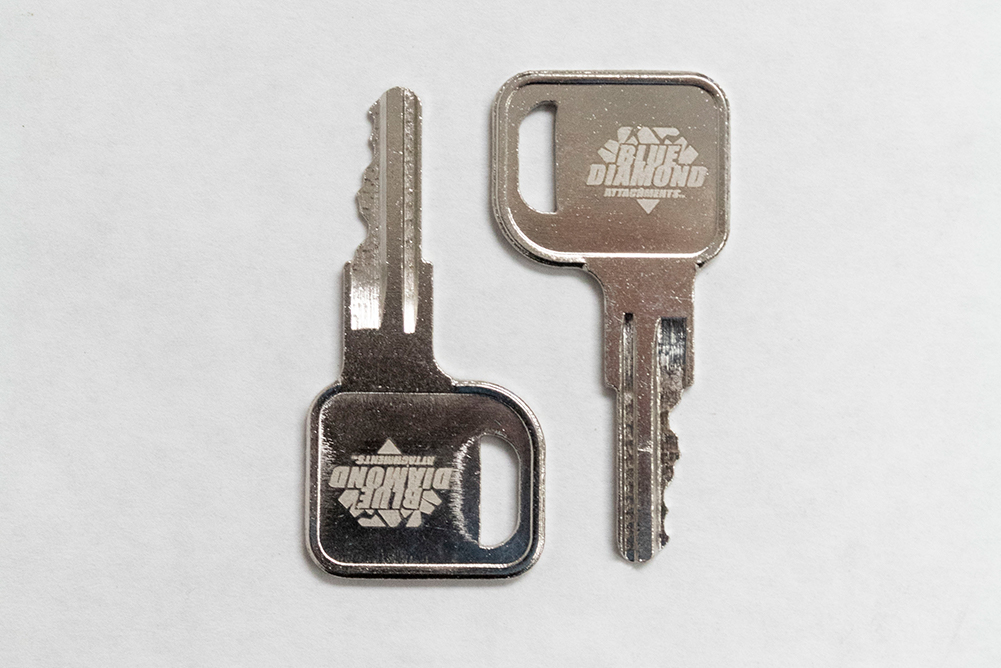 key (set of 2) fits new holland machines